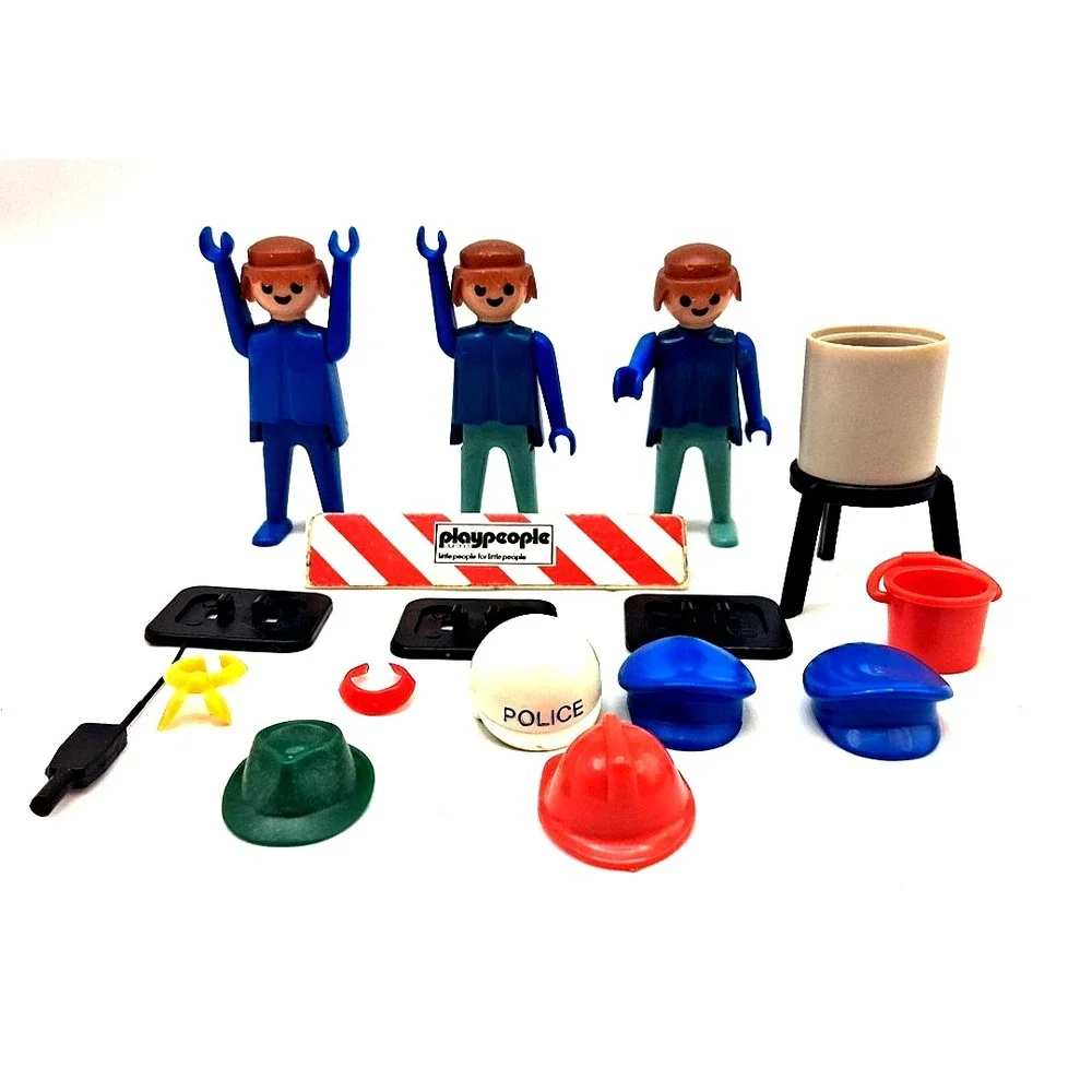 Vintage 1974 Lot of 3 Playmobil PlayPeople Figures Blue and‎ 14 Accessories